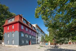 Budova, v ktorej sa apartmánový hotel nachádza