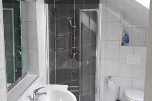 Fotografie z fotogalerie ubytování Apartment 3 v destinaci Kleinkitzighofen