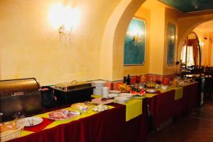 Jedzenie w hotelu lub w pobliżu