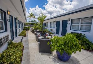 Gallery image of Hollywood Beach Suites and Hotel in Hollywood