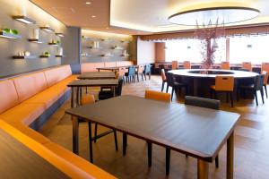 A seating area at Umiusagi