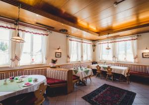 Posedenie v ubytovaní Landgasthof Gietl