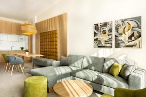 Posezení v ubytování Apartmánový Hotel HREBIENOK RESORT + 37 fotografií