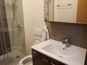 Koupelna v ubytování Oldhouse Tučepi