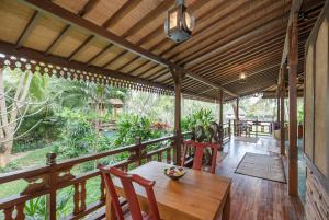 Zahrada ubytování Villa Uma Anyar- Joglo Uma