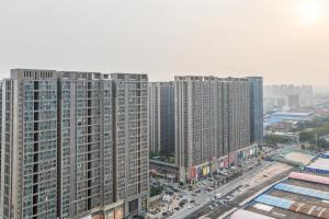 En generell vy över Zhengzhou eller utsikten över staden från hotellet