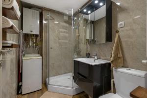 Ένα μπάνιο στο Luxury apartmani kg +20 φωτογραφίες
