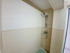 A bathroom at Treti Mart North Még 20 kép