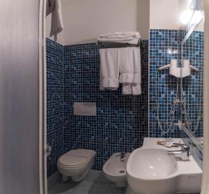 
A bathroom at Hotel Break House Ristorante
