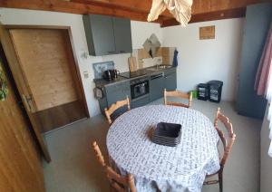 Kuchyň nebo kuchyňský kout v ubytování Ferienhaus Waidmanns-Heil + 8 fotografií