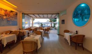Restaurant o un lloc per menjar a Hotel Capri