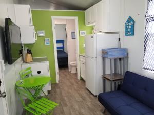 Kuchyň nebo kuchyňský kout v ubytování Tiny House Siesta
