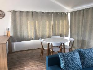 Posezení v ubytování Ideal Holiday Apartment 2