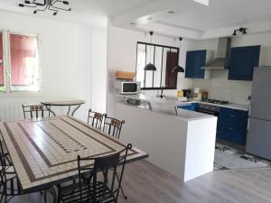 Foto dalla galleria di Les Rosiers d'Y a Nevers