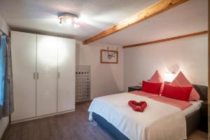 Posteľ alebo postele v izbe v ubytovaní Ferienwohnung Bergwelt