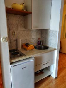 Kuchyňa alebo kuchynka v ubytovaní Apartments Jerkovic