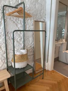 A bathroom at Oktheway Coruña Historic Center Még 37 kép