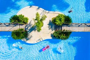 Bazén v ubytování Oleandri Resort Paestum nebo v jeho okolí