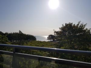 Фотография из галереи Apartament "Złoty relaks" tuż przy plaży z balkonem z widokiem na Hel i hamakami в Пуцке