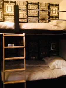 Superbe appartement contemporain tesisinde bir ranza yatağı veya ranza yatakları