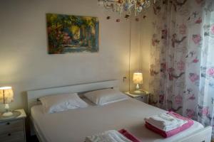 Posteľ alebo postele v izbe v ubytovaní Vacation house near sea & beaches with HEATED POOL & BBQ