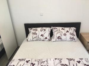 Posteľ alebo postele v izbe v ubytovaní Apartmani Eden Vrsi Mulo