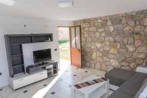 Μια τηλεόραση ή/και κέντρο ψυχαγωγίας στο Leonida Resort