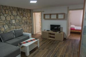 Μια τηλεόραση ή/και κέντρο ψυχαγωγίας στο Leonida Resort
