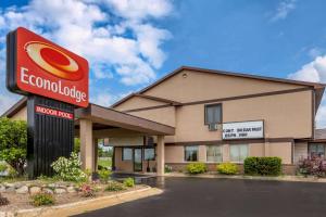 Gallery image of Econo Lodge in Traverse City