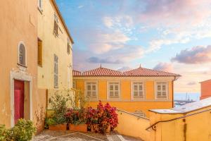 Gallery image of COSY BASILIQUE in Menton