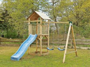 Herní místnost nebo prostor pro děti v ubytování 6 person holiday home in Ansager-By Traum