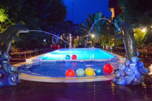 Bazén v ubytování Sengahloune Resort nebo v jeho okolí