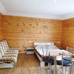 Część wypoczynkowa w obiekcie PokojeKajaki DD Swornegacie