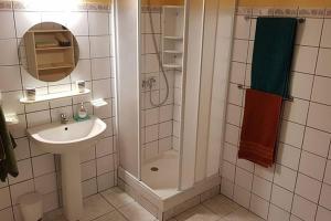 Koupelna v ubytování Villa Zannanas + 25 fotografií