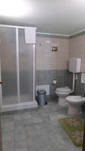 A bathroom at Quattro Canti Valù