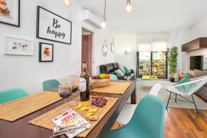 Posedenie v ubytovaní Stay U-nique Apartments Ricart