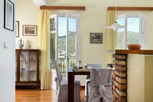 Gallery image of Yellow House Ithaca in Vathi