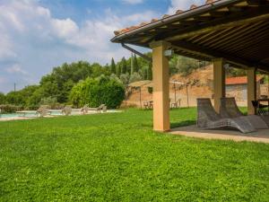 Vonkajšia záhrada v ubytovaní Holiday Home Villa La Piaggia by Interhome + 19 fotografií