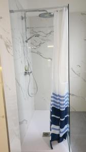 A bathroom at The SPIRIT OF LUCCA with all comfortable amenities Még 37 kép