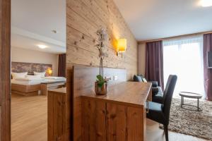 Postel nebo postele na pokoji v ubytování Hotel Dirsch Wellness & Spa Resort