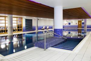 Kolam renang di atau dekat dengan Clayton Hotel Cardiff Lane