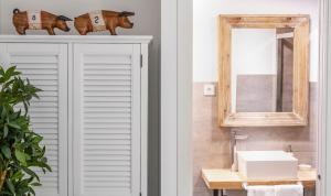 Ein Badezimmer in der Unterkunft Luxury Apartment museum mile. Air condicioning