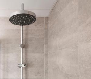 Ein Badezimmer in der Unterkunft Luxury Apartment museum mile. Air condicioning