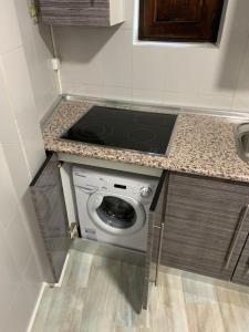 A kitchen or kitchenette at Apartamento La Campanina
