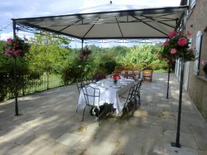 Gallery image of Le Petit Manoir des Bruyères in Villefargeau