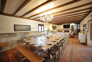 Casa Rural Alma Del Tajo, Toledo, Puy Du Fou tesisinde bir restoran veya yemek mekanı