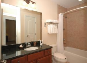 Gallery image of Emerald Greens Condo Resort in Tampa