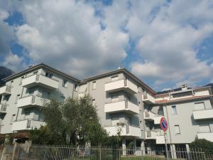 Budova, v ktorej sa apartmán nachádza