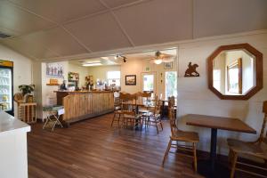 Gallery image of River Rock Inn in Mariposa