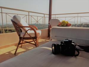 A balcony or terrace at 360 Panorama House - Gazing at Horizon and the Stars of the Galaxy in the night - Fresh Cool breeze most of the time - just 7 min from the beach